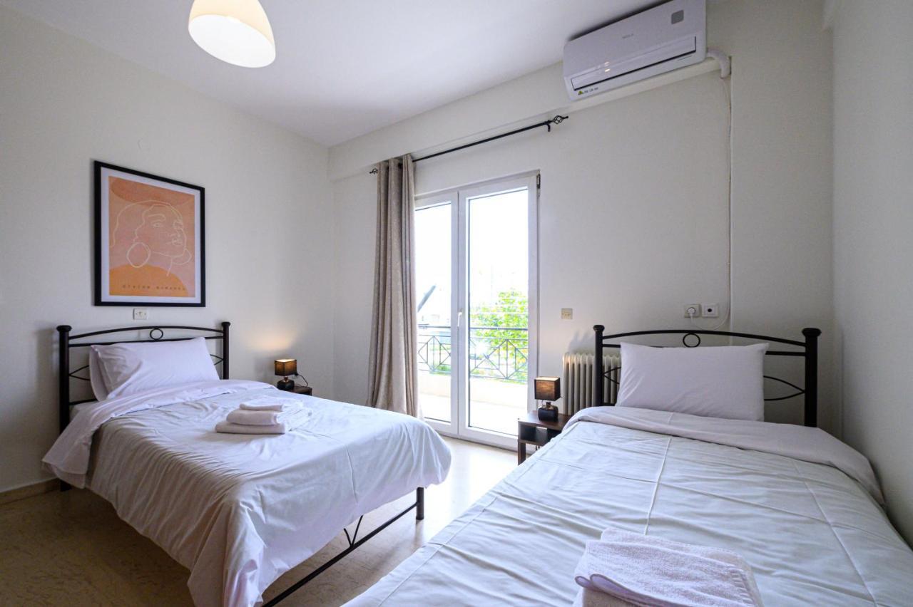 Oliva Apartment Kalamata Bagian luar foto