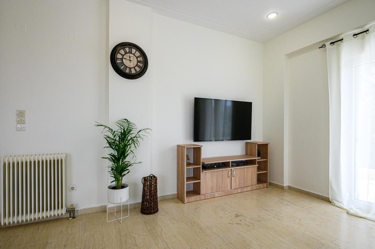 Oliva Apartment Kalamata Bagian luar foto