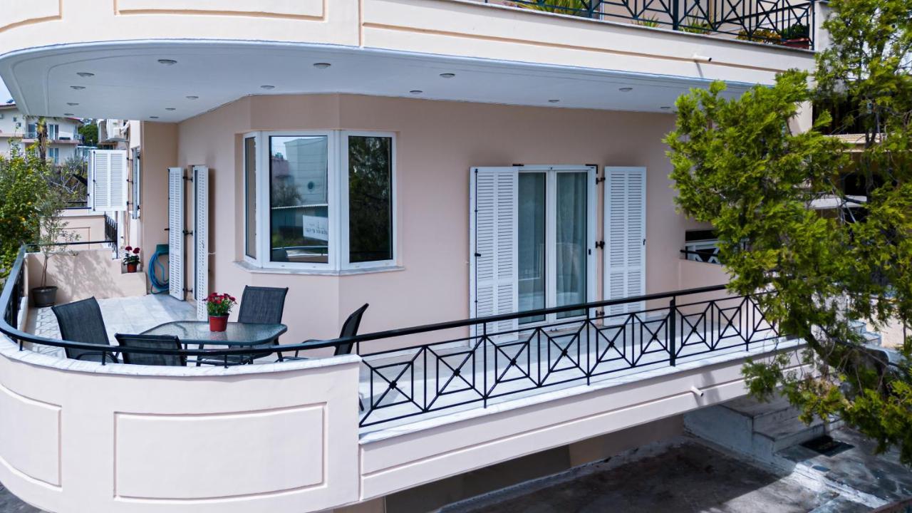 Oliva Apartment Kalamata Bagian luar foto